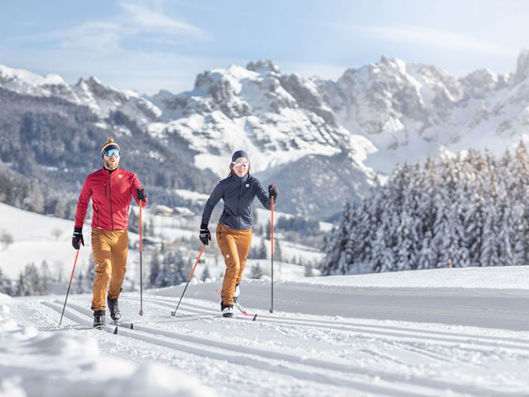 Langlaufen vor der Haustür des Lämmerhofs im Salzburger Land Langläufer & Gastgeber am Lämmerhof Theresa und Christoph