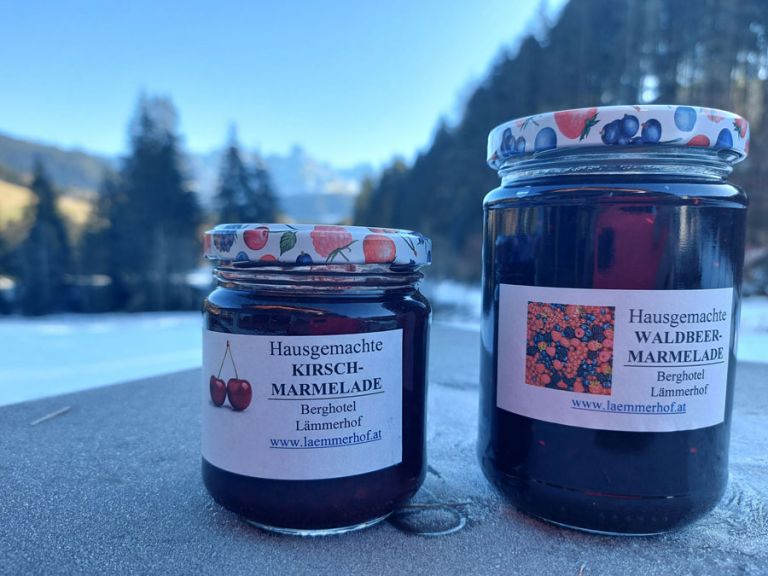 Cherry jam and forest berry jam from Salzburg