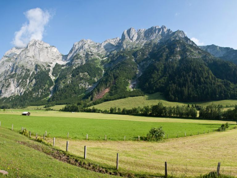 Talboden des Lammertals mit Tennengebirge