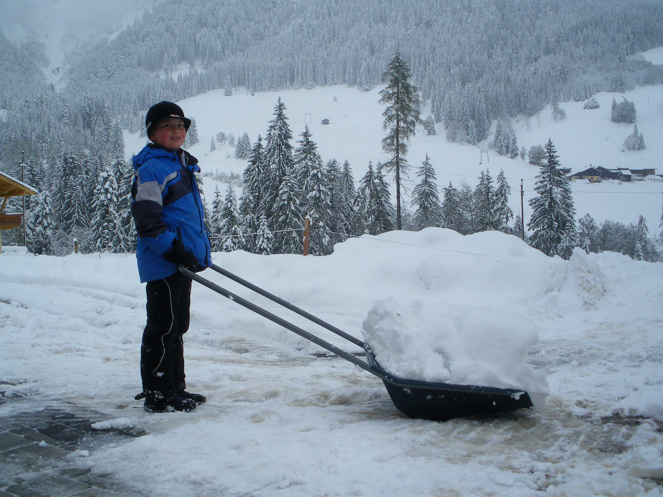 Schneeräumen-mit-der-Schnee