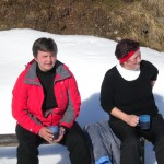 Eine Rastpause bei der Winterwanderung muss sein