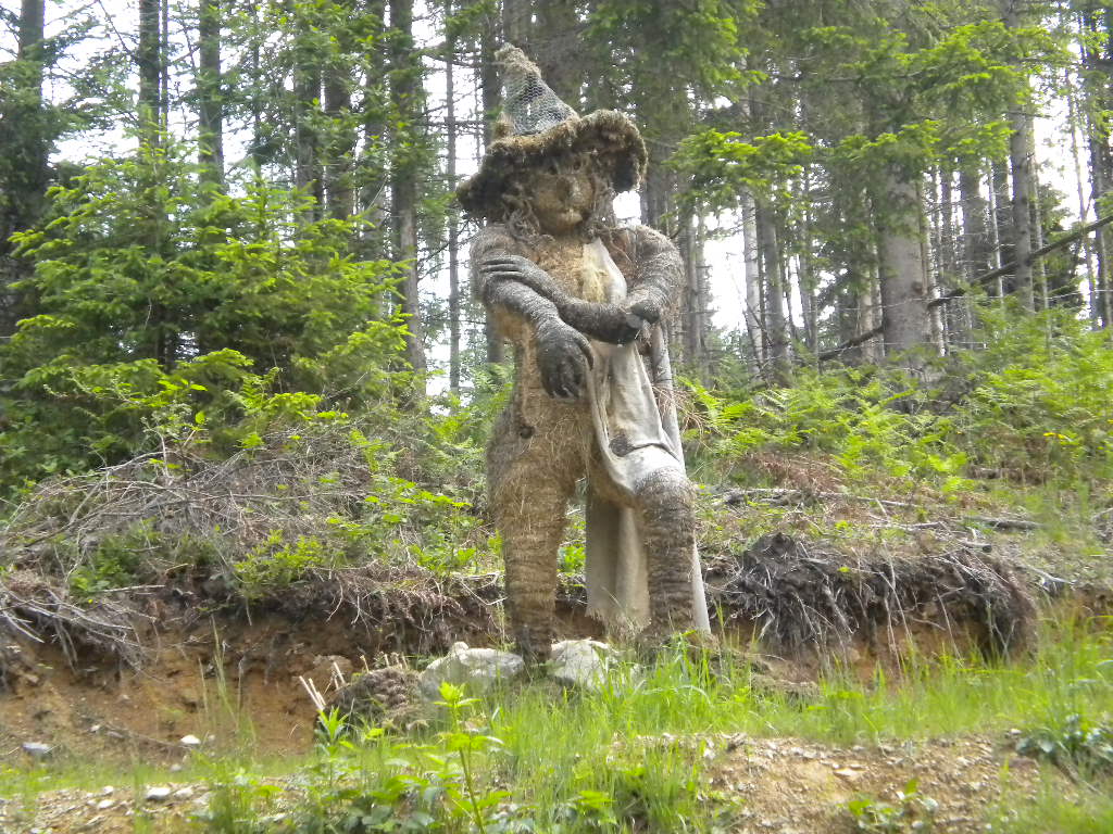 Das Dachstein-Weiberl als HeuART-Figur