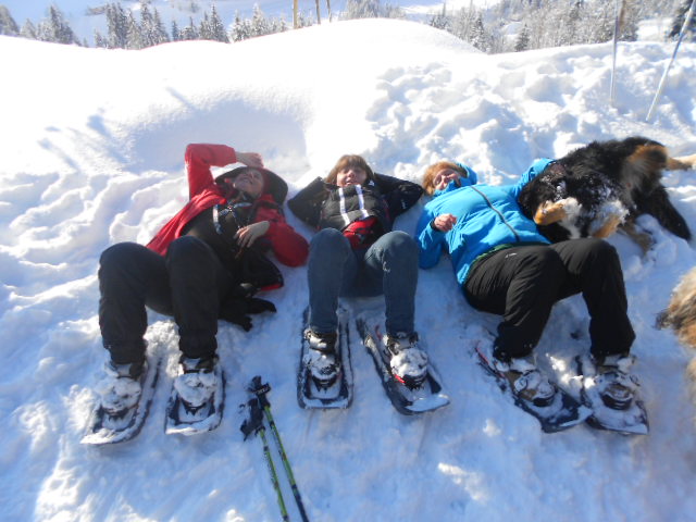 Kurze Rast nach der Winterwanderung