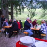 ...dann auf das Abendessen in gemütlicher Runde gewartet!