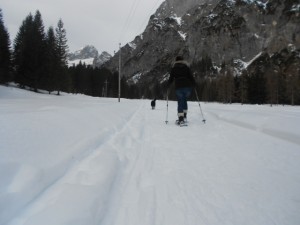 Schneeschuhwanderer unterwegs im Salzburger Land