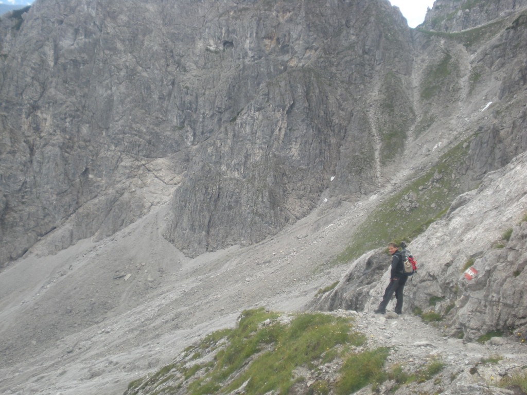 Der Steiglpass führt um die Bischofsmütze