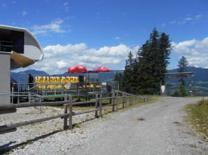 Firstrundwanderung Startpunkt an der Bergstation der Karkogelbahn in Abtenau