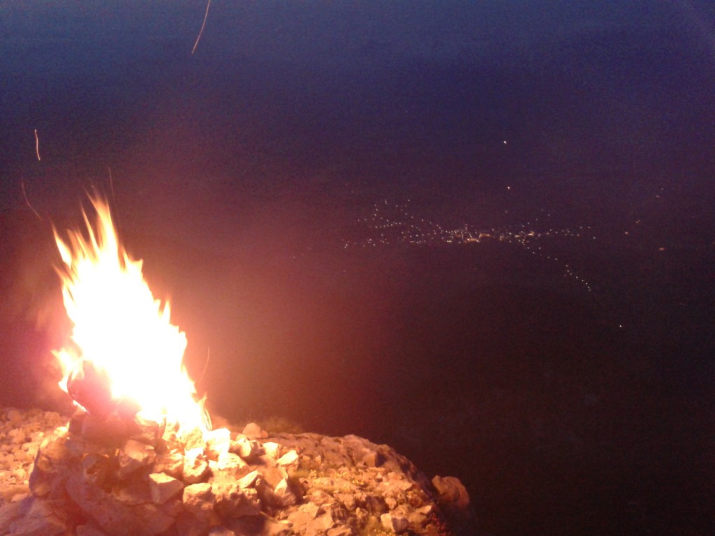 Sonnwendfeuer am Berg (c) Tourismusverband Abtenau