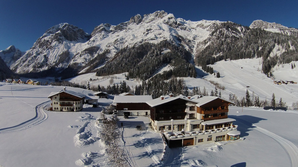 Hotel im Tennengebirge mit Langlaufloipe