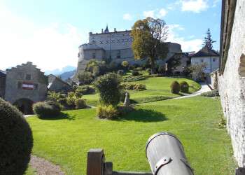 Burghof & Gartenanlage Hohenwerfen