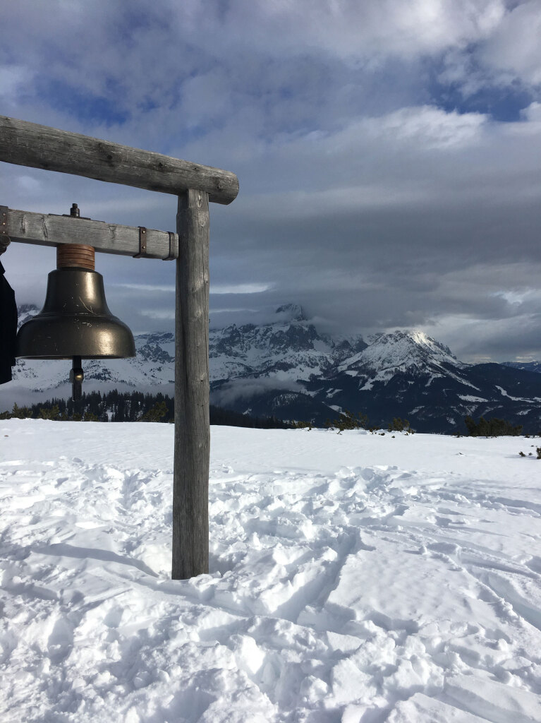 Glocke am Gerzkopf im Winter