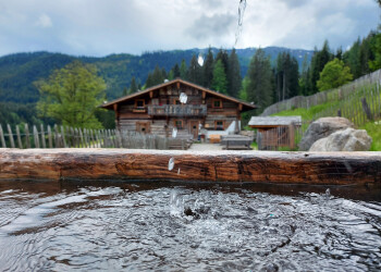 Einkehr nach kurzer Wanderung für Kinder