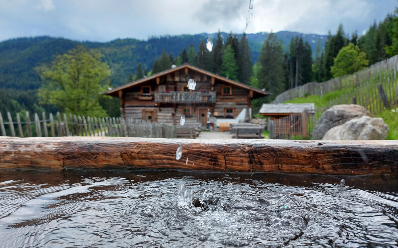 Einkehr nach kurzer Wanderung für Kinder