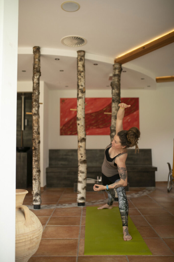 Yoga im Wellnessbereich
