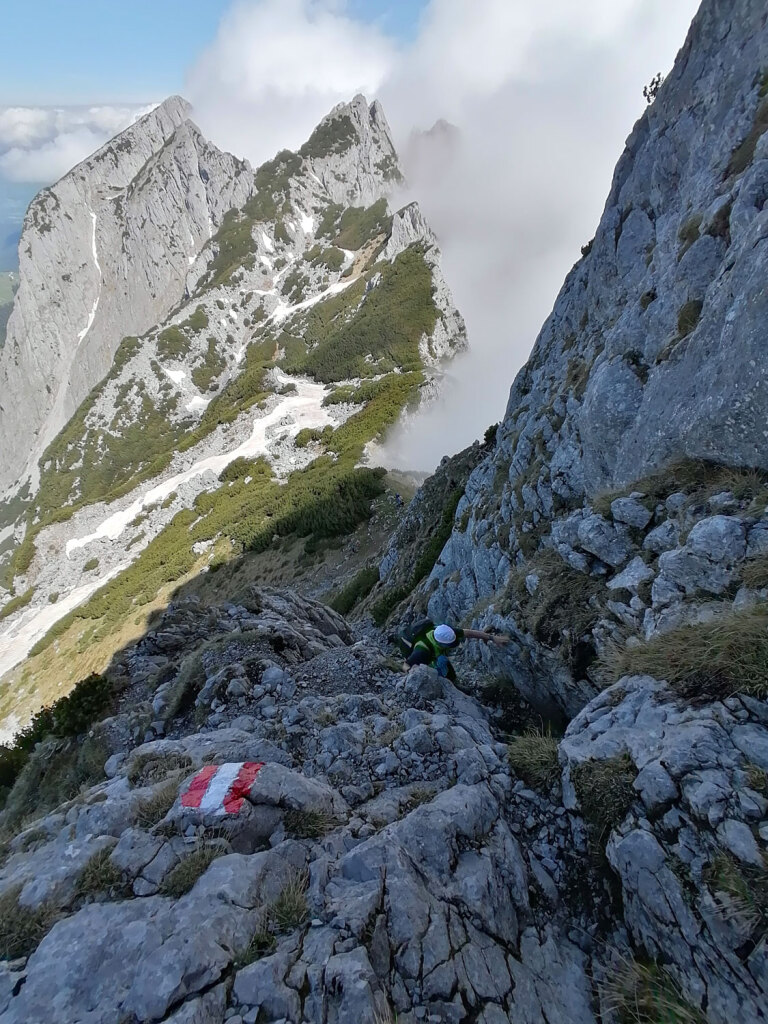 Aufstieg durch die Schlucht am Gosaukamm