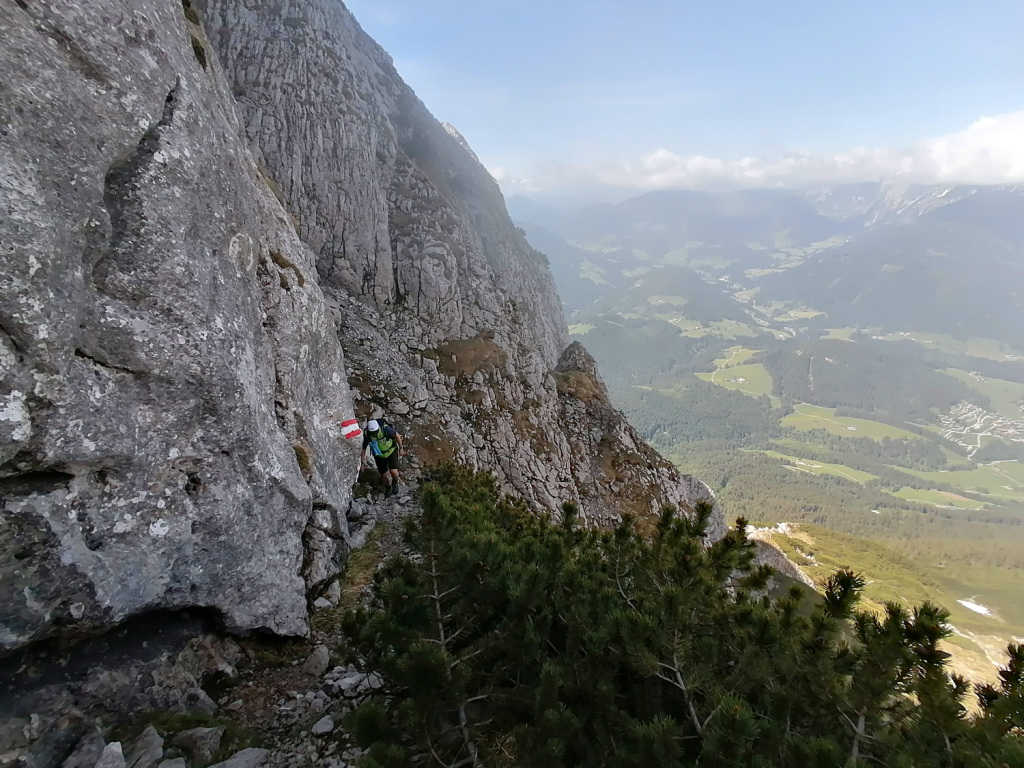 Steig auf den Gipfel des Angersteins