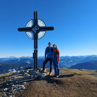 Frommerkogel mit Gipfelkreuz