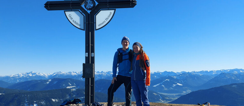Frommerkogel mit Gipfelkreuz